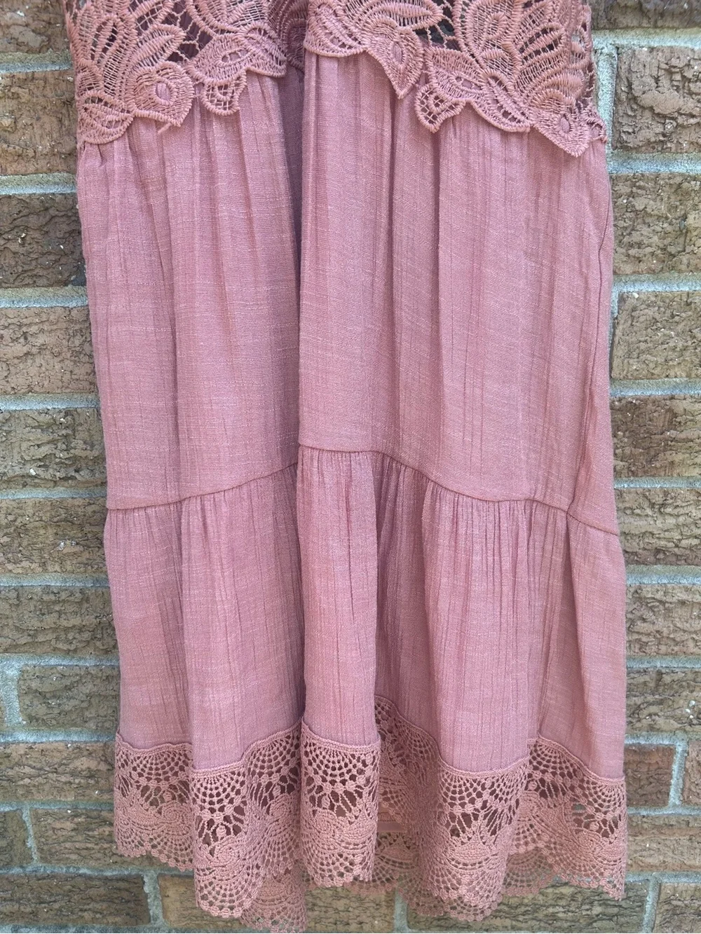 Rebellion Dusty Rose Lace-Trim Backless Sundress size large - Picture 4 of 11